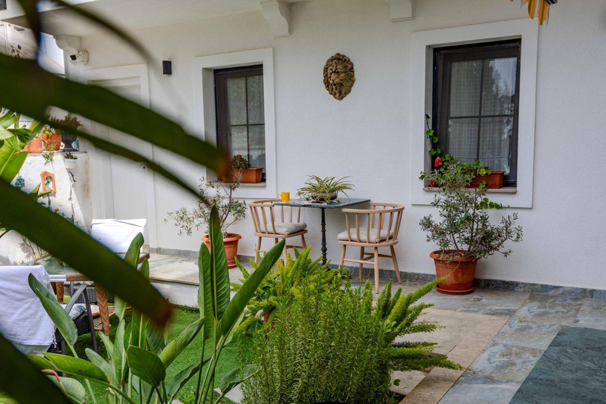 Arden'S House Panzió Bodrum Kültér fotó