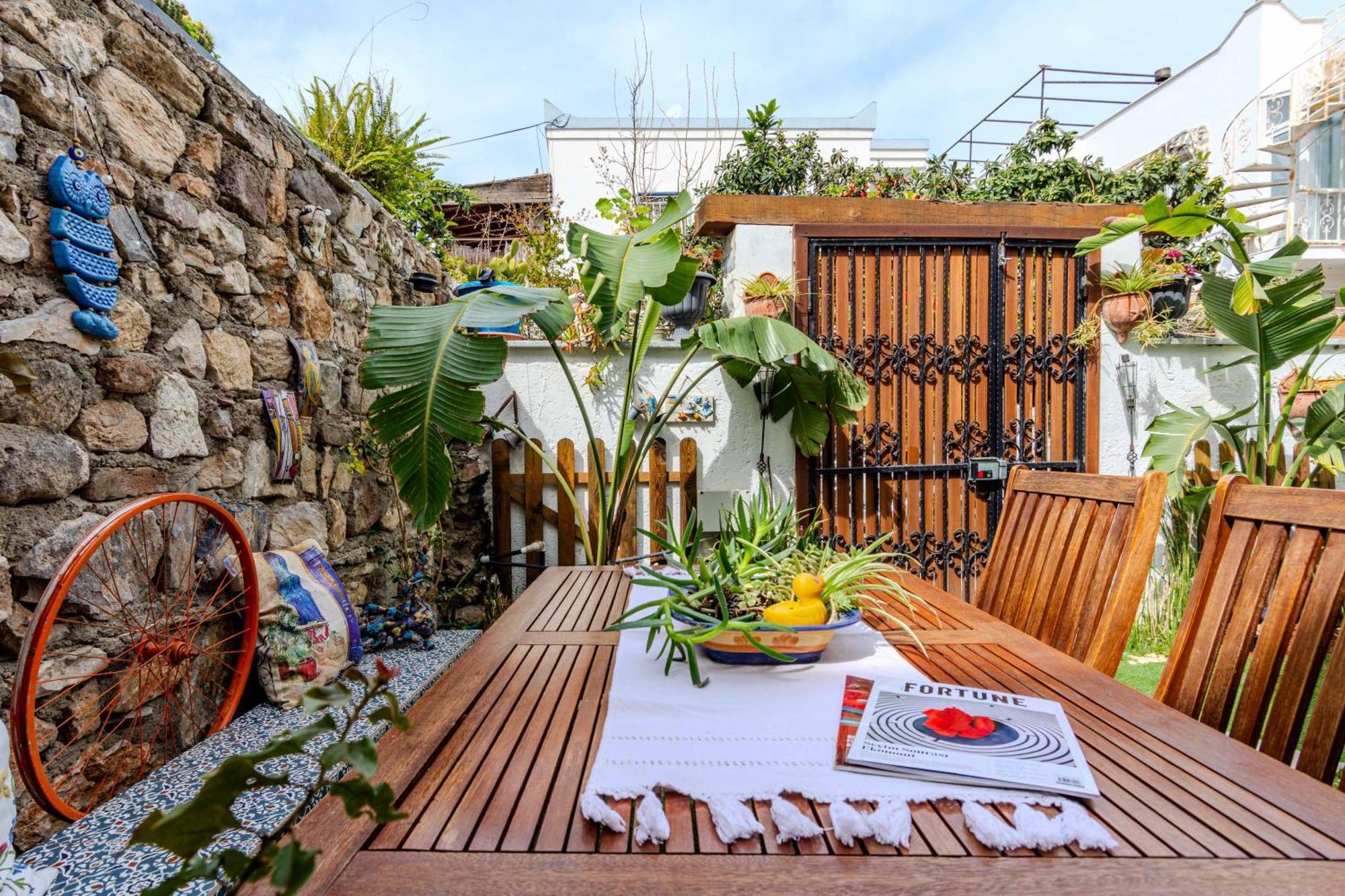 Arden'S House Panzió Bodrum Kültér fotó